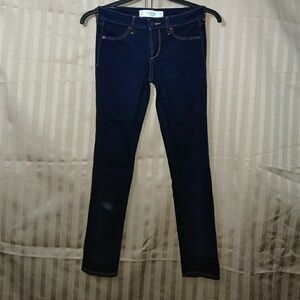 Abercrombie and Fitch New York stretch blue jeans